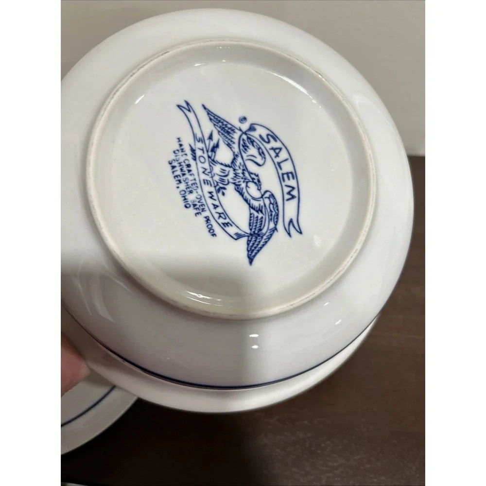 salem‎ stoneware Casserole Lidded Dish Blue